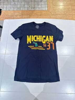 State & Local Michigan 1837 Vintage Style Graphic T-Shirt Navy Blue Size M